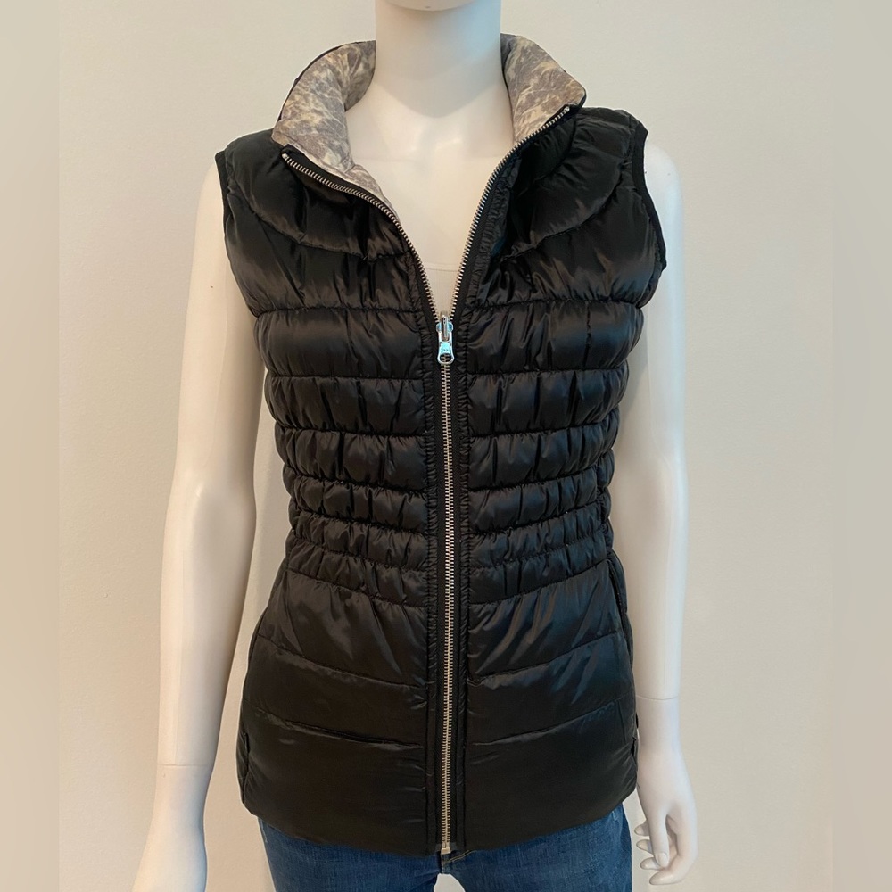 Bernardo Puffer Vest, Reversible Black or Gray and White, Women's Size M